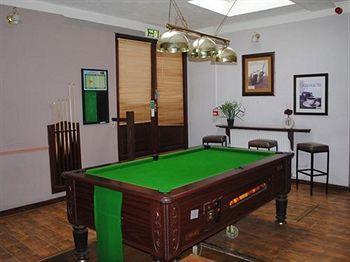 The Beaufort Arms Cheltenham Eksteriør bilde